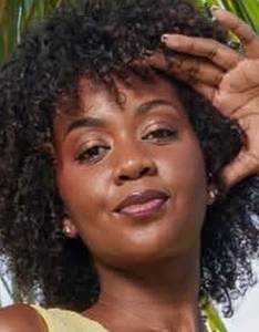 Alex974, femme coquine de 26 ans - Entre-Deux