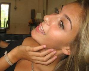 Femme célibataire 26 ans à Melun