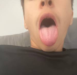 Tu veux prendre contact? célibataire 18 ans