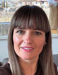 Femme célibataire 45 ans à Neuchatel