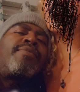Photo du profil Joshua, 40 ans à Sotteville-lès-Rouen