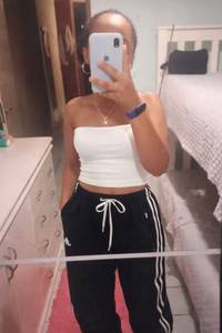 Julia, femme coquine de 18 ans - Vinhedo