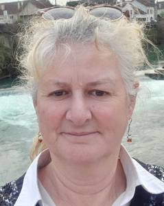 Femme célibataire 61 ans à Pau