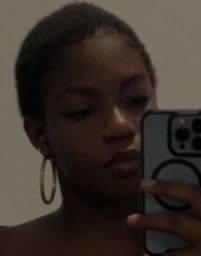 Femme célibataire 24 ans à Toulon