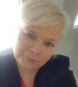 Femme célibataire 56 ans à La Chaux-de-Fonds