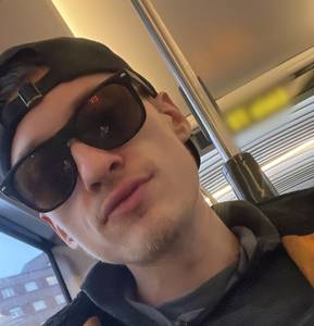 rencontre avec Dustin