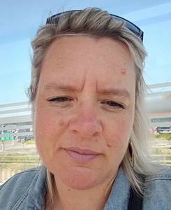 Femme célibataire 33 ans à Valence