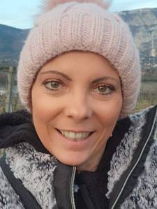 Femme coquine  super chaude à plan-cul-fourges