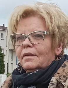 Femme célibataire 61 ans à Arras