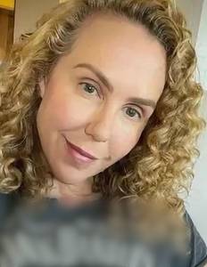 Femme célibataire 40 ans à Brussel