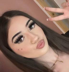 Femme coquine  de 18ans 