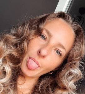 Femme célibataire 26 ans à Privas