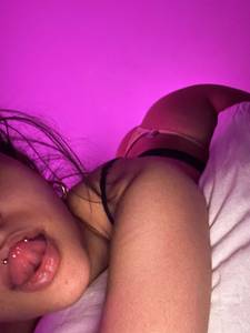 Femme célibataire 20 ans à Poitiers