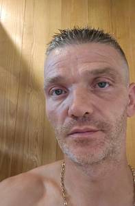 Tu veux prendre contact? célibataire de Largentière