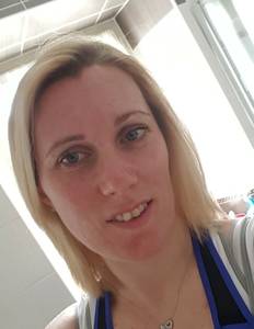 Petite coquine  super chaude de plan-cul-le-perrier
