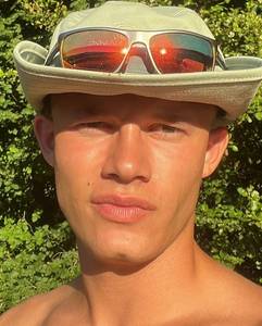 Benny rencontre avec Benny