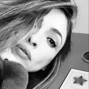Femme célibataire 34 ans à Amiens