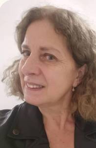 Femme célibataire 62 ans à Paris-9e