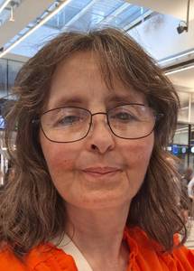 Femme célibataire 56 ans à Versailles