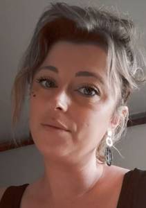 Femme célibataire 32 ans à Arras