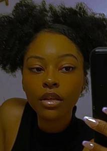Femme célibataire 24 ans à Nantes