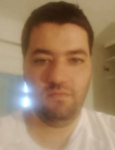 Tu veux prendre contact? célibataire de Paris