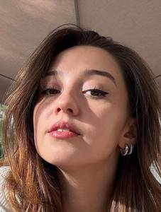 Femme célibataire 25 ans à Toulon