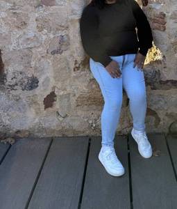 Petite coquine  de 30ans de plan-cul-garel