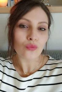 Petite coquine  super chaude à rencontres-libertines-toulon