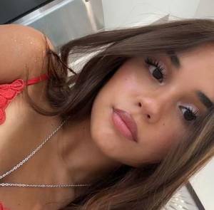 Coconut, femme coquine de 20 ans - Aube