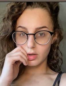 Petite coquine  super chaude de plan-cul-teppa