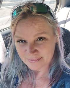 Femme célibataire 48 ans à Neuchatel