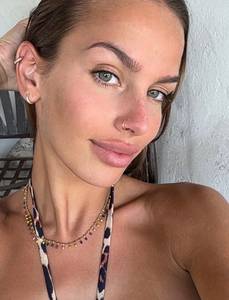 Zeuub, femme coquine de 30 ans - D�partement du Nord