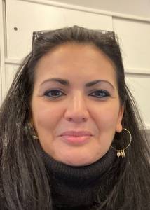 Femme célibataire 49 ans à Paris-17e