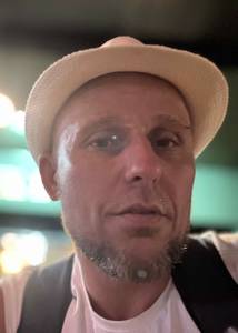 célibataire de Marly