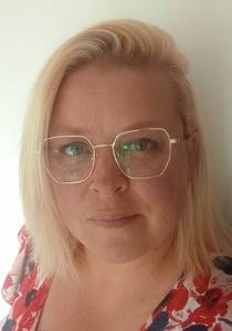 Petite coquine  super chaude de plan-cul-vicq