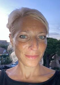 Femme célibataire 49 ans à Cannes