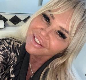 Femme célibataire 36 ans à Saint-Etienne