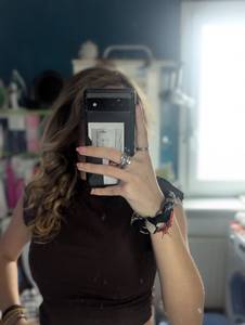 Chlo� 19 ans, tatou�, je ne suis ferm� a rien !