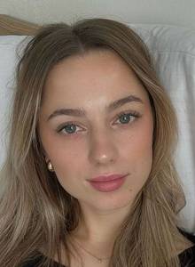 Petite coquine  de 24ans à plan-cul-voveix