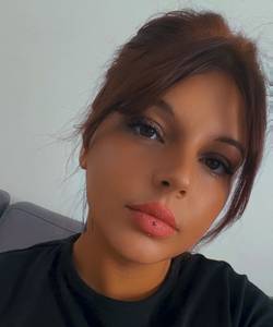 Femme célibataire 29 ans à Reims