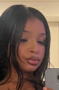 Lie3639, femme coquine de 28 ans - Paris