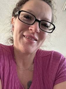 Petite coquine  de 30ans de plan-cul-locheres