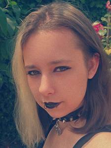 Femme célibataire 23 ans à Toulon