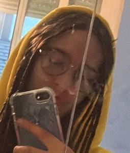 Femme célibataire 20 ans à 