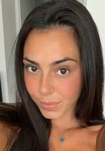 Femme célibataire 27 ans à Montreux