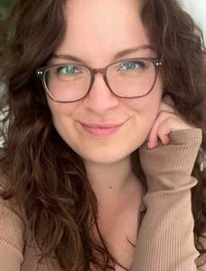 Femme célibataire 32 ans à Versailles