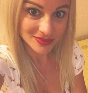 Petite coquine  super chaude 