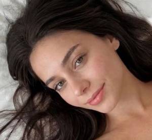 Femme célibataire 23 ans à 