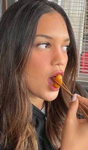 Femme célibataire 26 ans à Cannes